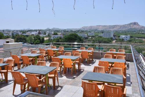 Hotel Vijay Krishna Mahal