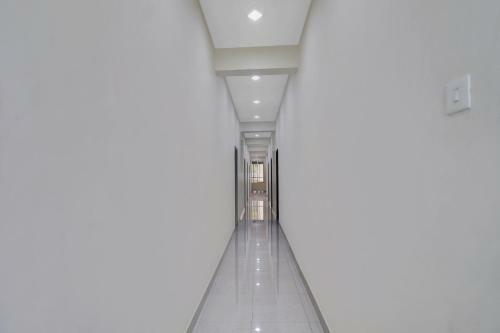 Hotel Oyo Flagship 83084 Kr Lodge