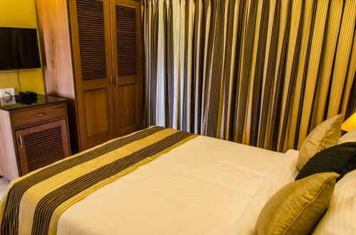 Hotel Sol Fiesta By Himalya