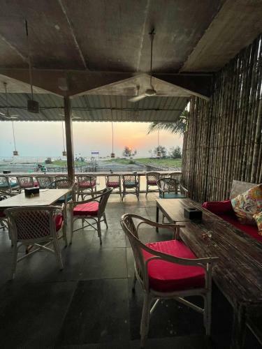 Hotel Chique Shanti Resort