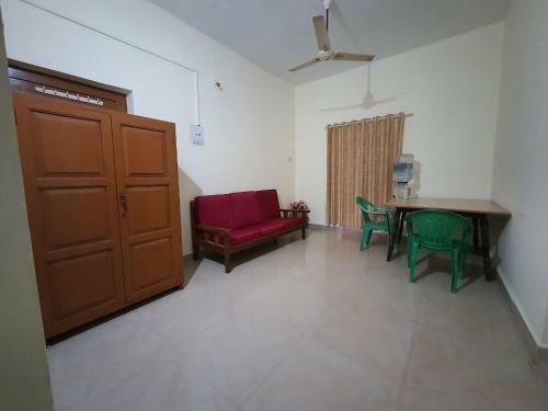 Apartamento Lancy House Ashvem Beach
