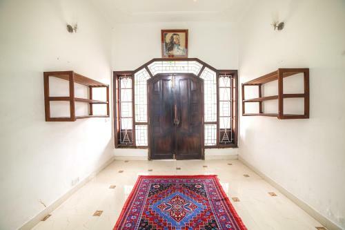 Villa Tvj White House