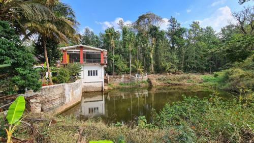 Hostal Rov's Estate