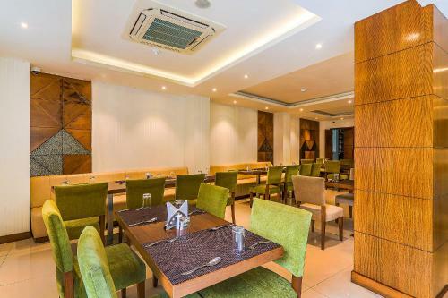Fabhotel Surya Grand Gomti Nagar
