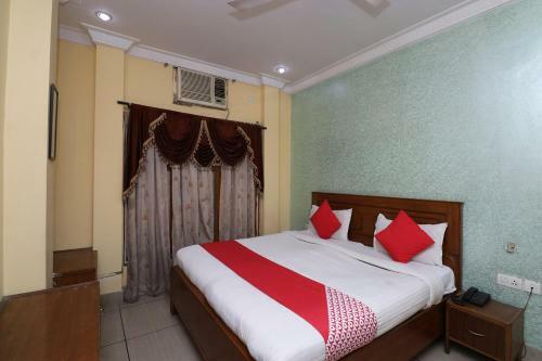 Collection O 30858 Hotel Sp Rooms