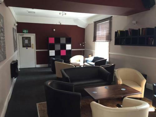 Bed & Breakfast The Pines Guest Accommodation