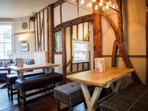 The Green Man Hotel By Good Night Inns
