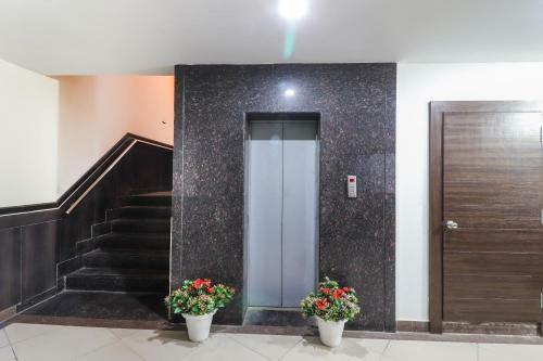 Collection O 9941 Hotel P S Grand
