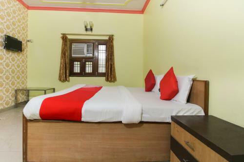 Hotel Oyo 65566 Mukund Dham