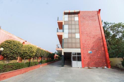 Hotel Oyo 65566 Mukund Dham