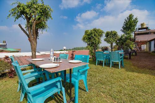 Fabhotel Shivneri Holiday Resort