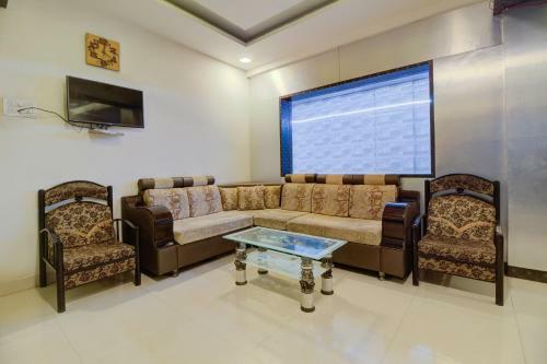 Hotel Oyo Flagship 15466 Cm Palace