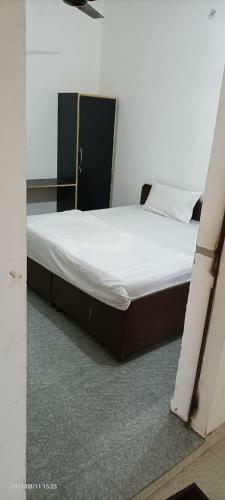 Spot On 82205 Hotel Royal Green