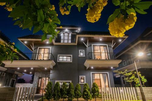 Villa Stayvista At Hillside Cove