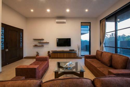 Villa Stayvista At Hillside Cove