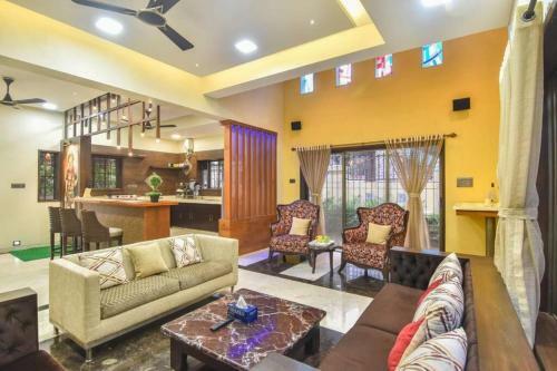 Villa Enjoy Sunsets With Skyline At Duck Trunk Khandala