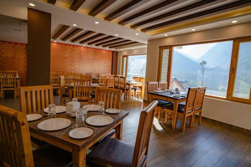 Hotel The Khar, Manali