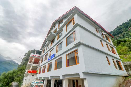 Fabhotel Castle Rock Vashisht
