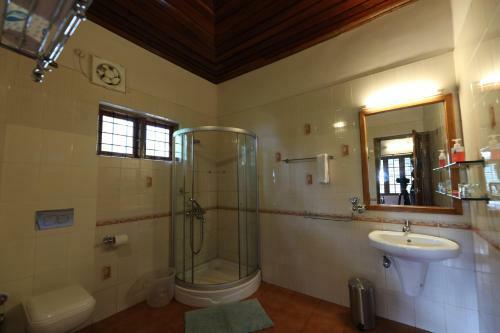 Rosegardens Eco Friendly Homestay,munnar
