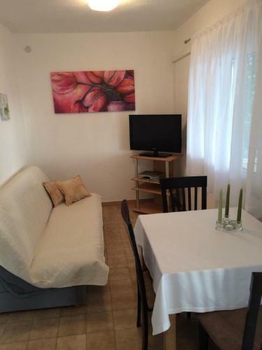 Apartments Lovri? - 30 Meters To The Beach