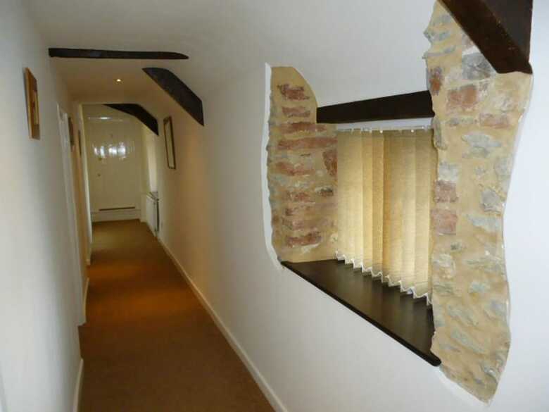 Hostal Quiet Woman House
