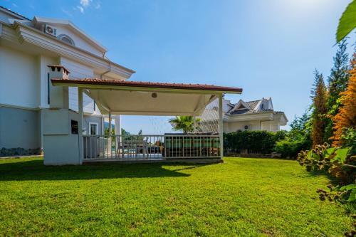 Milez Sultan Luxury Villa By Solo Villa