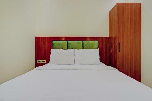 Oyo Collection O 80843 Hotel Ramesh Palace