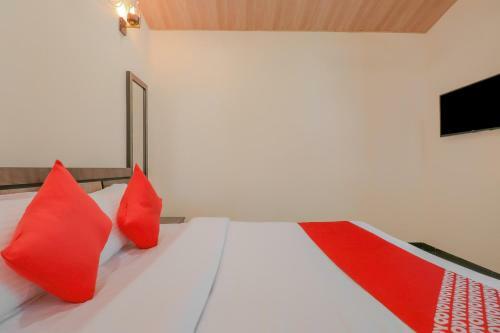 Hotel Oyo 79699 Snehaprabha The Landmark