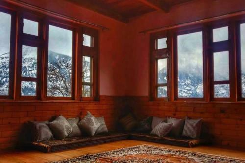 Rustling Pines Cottage Manali