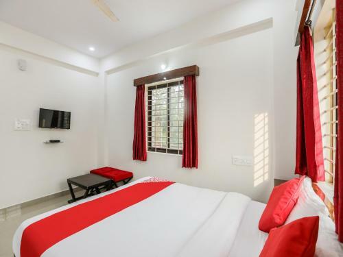 Hotel Oyo Flagship 83219 Thanmay Comforts
