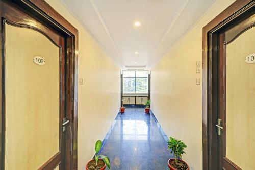 Oyo Collection O Hotel Parinda Lounge And Restaurant