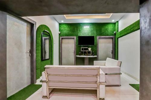 Hotel Oyo Flagship 77447 Uttam Retreat