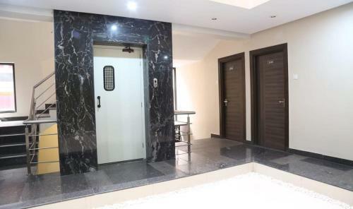 Hotel Shaheen International