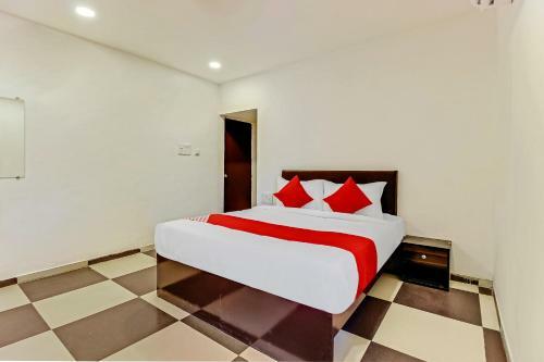 Oyo 79916 Flagship Hotel Orient Eleven