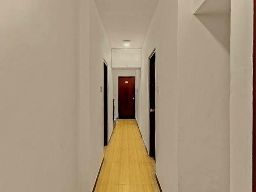 Oyo 79916 Flagship Hotel Orient Eleven