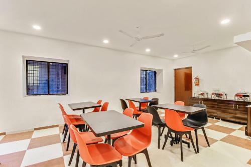 Oyo 79916 Flagship Hotel Orient Eleven