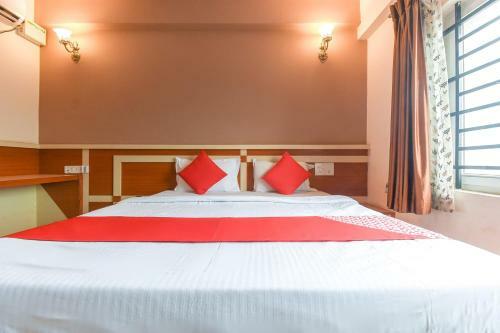 Oyo 9248 Hotel Shrinidhi