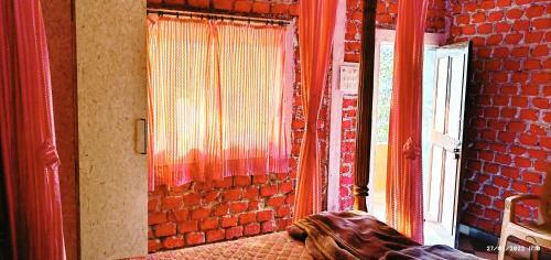 Hotel Sippy Farms & Resorts