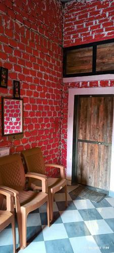 Hotel Sippy Farms & Resorts