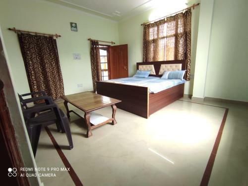 Hostal Kantas Riverside Homestay