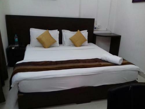 Hostal Crossroads Apartment Hotel