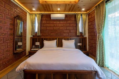 Stayvista At Status Villa