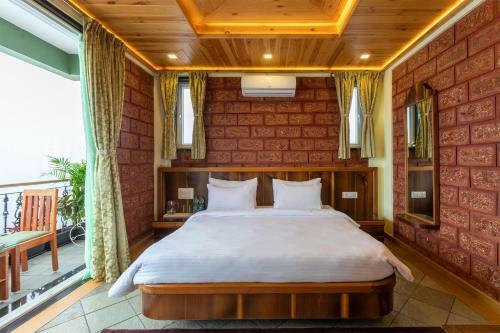 Stayvista At Status Villa