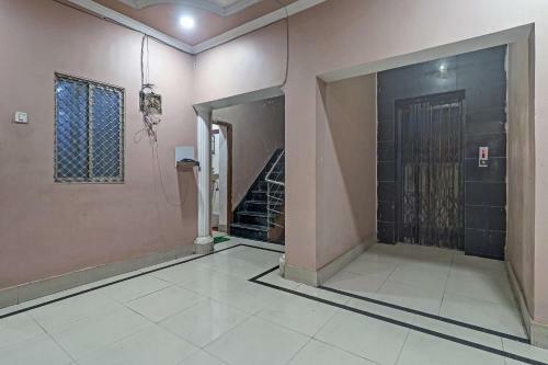 Spot On 81126 Hotel Indrashan
