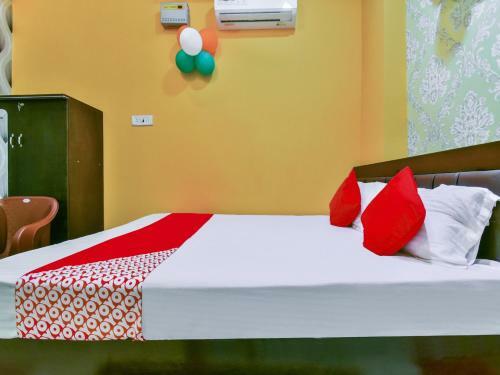 Oyo 82602 Hotel P Shahi