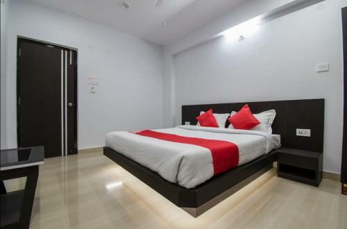Hotel S G International Patna