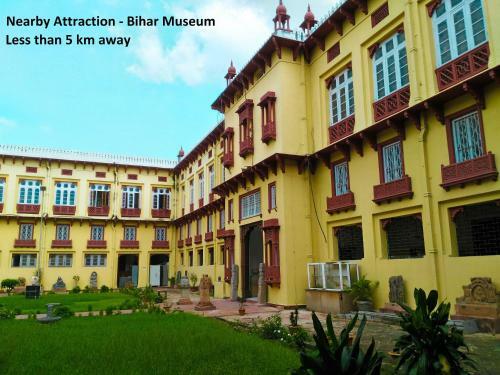 Hotel Oyo 84806 Swarna Palace