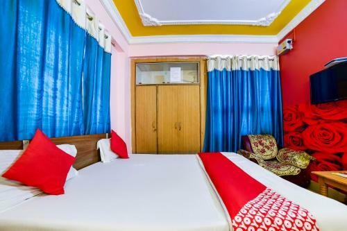 Hotel Oyo 71218 Rudra Homes