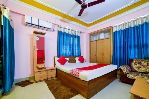 Hotel Oyo 71218 Rudra Homes