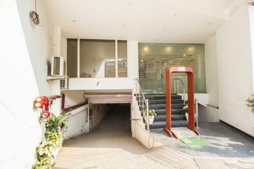 Kelvish Hotel Delhi Airport
